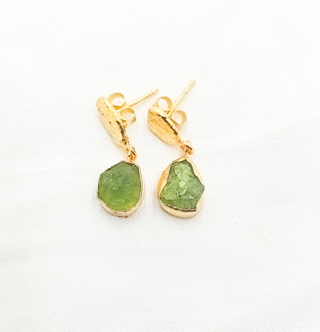 RAW PERIDOT GOLD DROPS