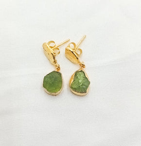 RAW PERIDOT GOLD DROPS