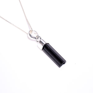 BLACK TOURMALINE POINT NECKLACE (SILVER)