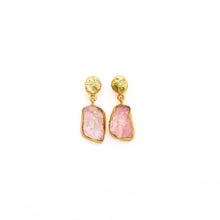 Load image into Gallery viewer, RAW ROSE QUARTZ GOLD DROPS

