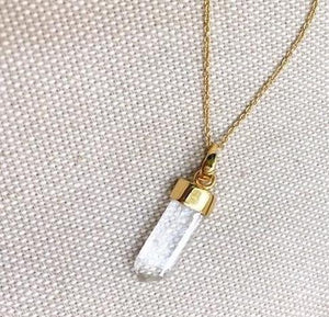 CLEAR POINT NECKLACE