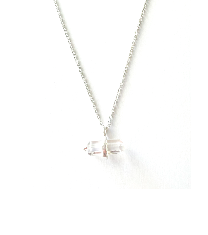 CLEAR QUARTZ PENCIL NECKLACE (SILVER)