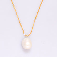 Load image into Gallery viewer, BAROQUE PEARL NECKLACE
